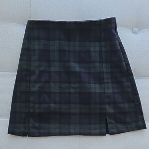 Brandy Melville Navy and Green Plaid Pencil Skirt